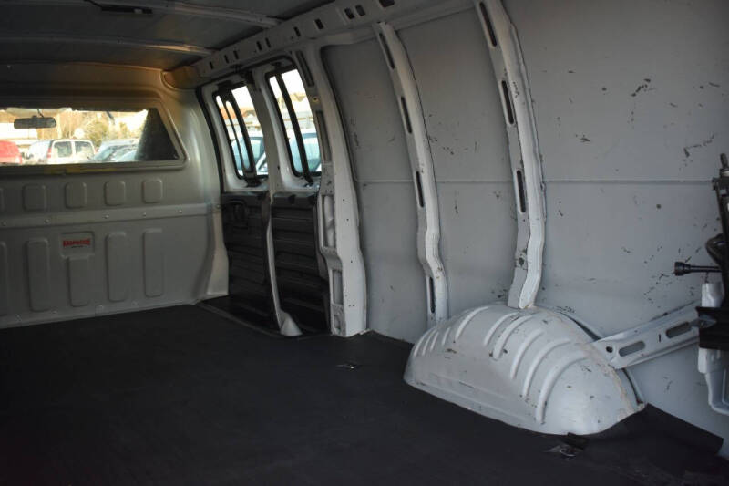 2021 Chevrolet Express 2500