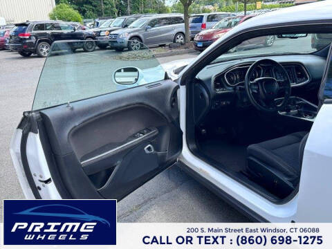 2015 Dodge Challenger SXT