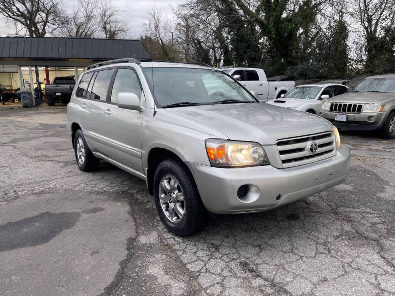 Toyota Highlander's photo