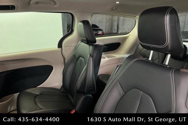 2024 Chrysler Pacifica Plug-In Hybrid