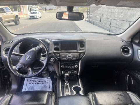 2018 Nissan Pathfinder S