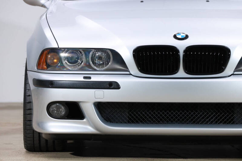 2003 BMW M5