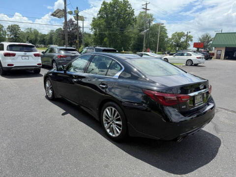 2022 Infiniti Q50 Luxe