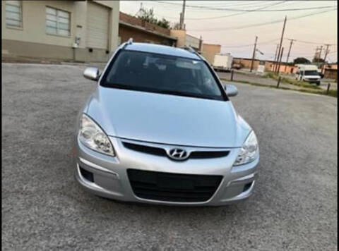 2011 Hyundai Elantra Touring for sale at Dynasty Auto in Dallas TX