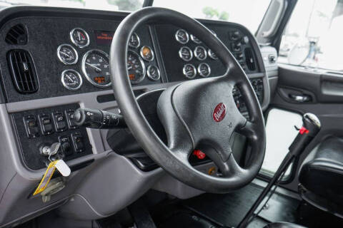 2020 Peterbilt 389