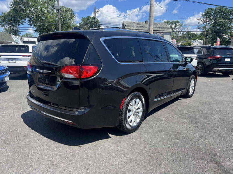 2018 Chrysler Pacifica Touring L