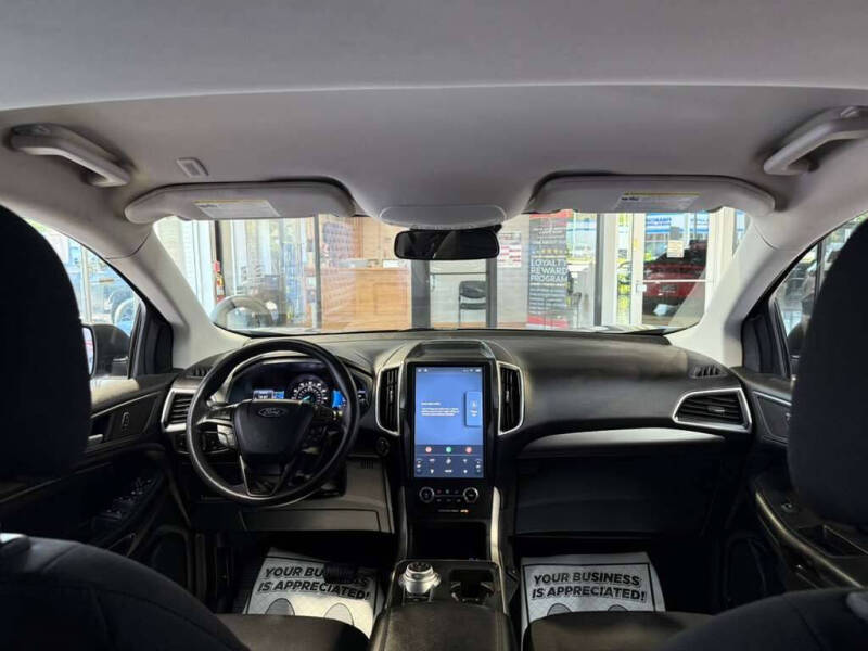 2024 Ford Edge SE