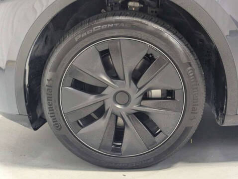 2025 Tesla Model Y Long Range
