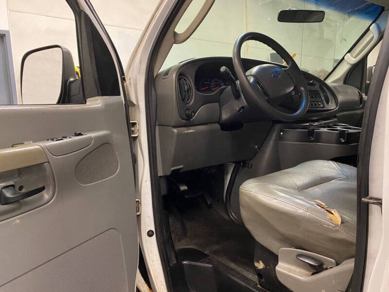 2008 Ford E-Series E-150