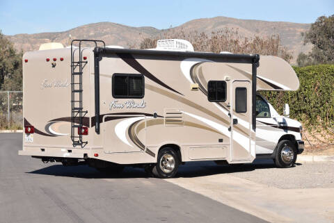 2015 Thor Motor Coach Four Winds Beach Cruiser