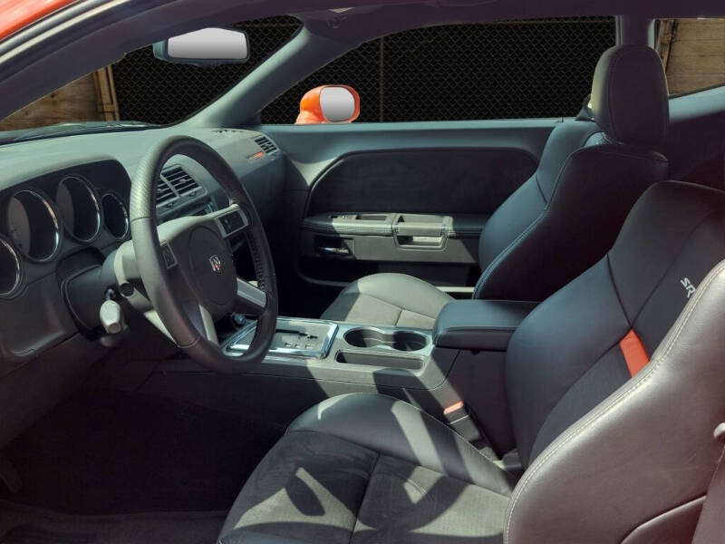 2008 Dodge Challenger SRT8