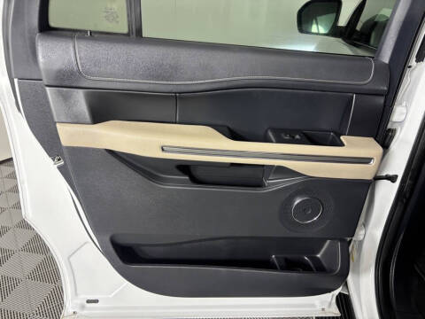 2023 Ford Expedition MAX XLT