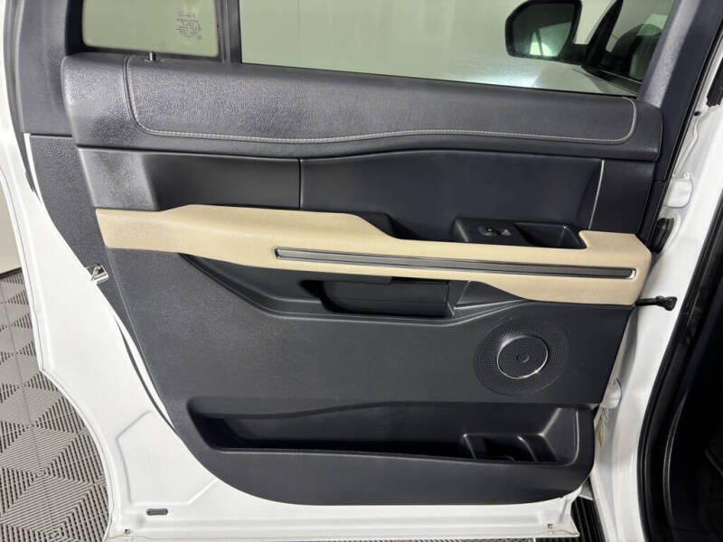 2023 Ford Expedition MAX XLT