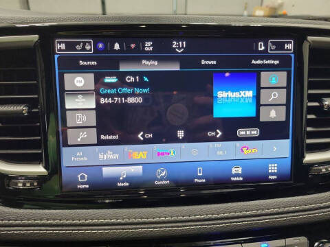 2026 Chrysler Pacifica Select