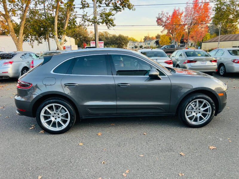 2015 Porsche Macan S