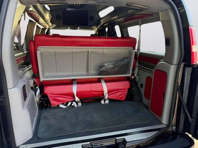 2018 GMC Savana 2500