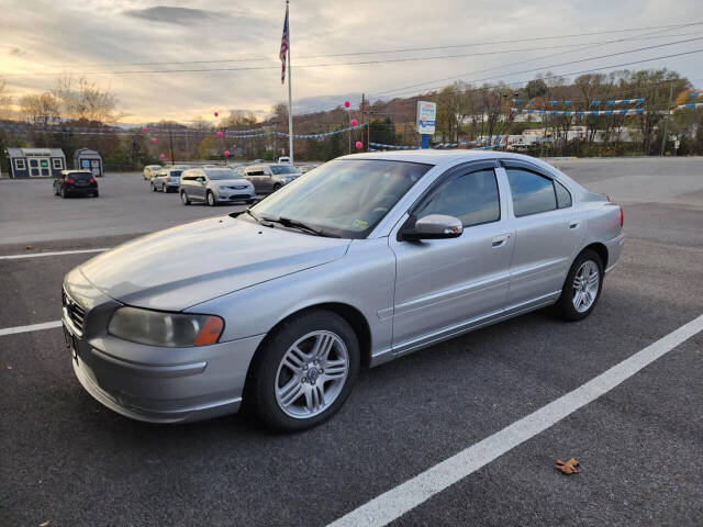 2008 Volvo S60 for sale at Auto Energy in Lebanon, VA