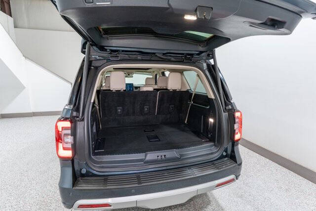 2023 Ford Expedition MAX Platinum