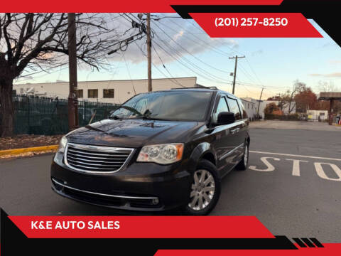 2015 Chrysler Town and Country Touring