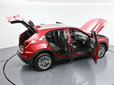 2025 Cadillac XT4 Premium Luxury