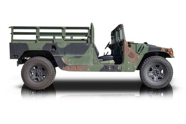 2010 AM General Hummer
