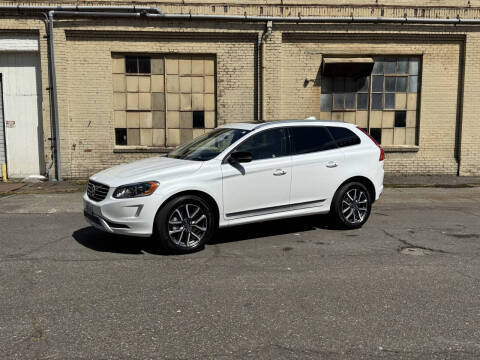2017 Volvo XC60 T6 Dynamic