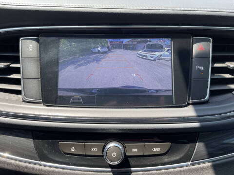2021 Buick Enclave Essence