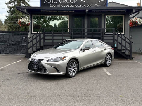 2021 Lexus ES 300h