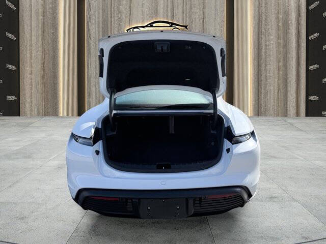 2022 Porsche Taycan