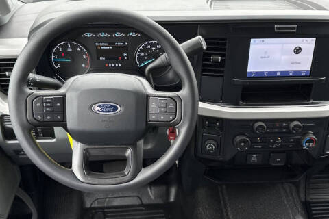 2025 Ford F-350 Super Duty XL