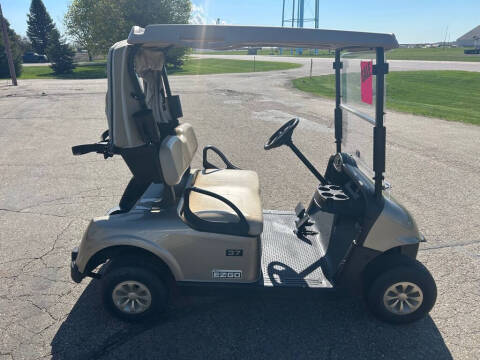 2018 E-Z-GO RXV