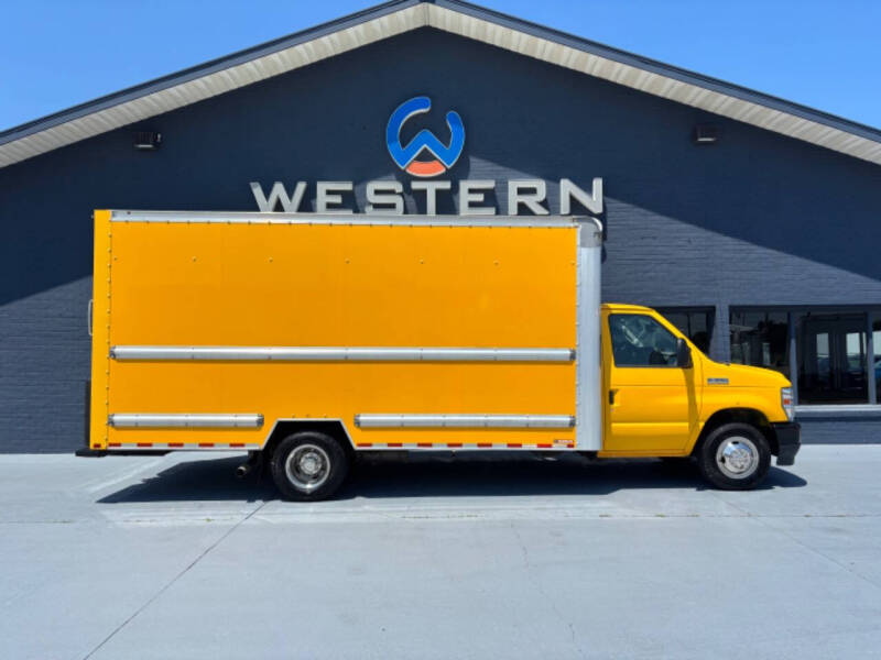 2021 Ford E350 Box Van