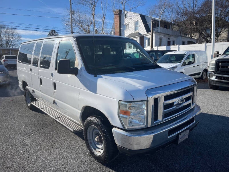 2010 Ford E-Series E-350 SD XLT