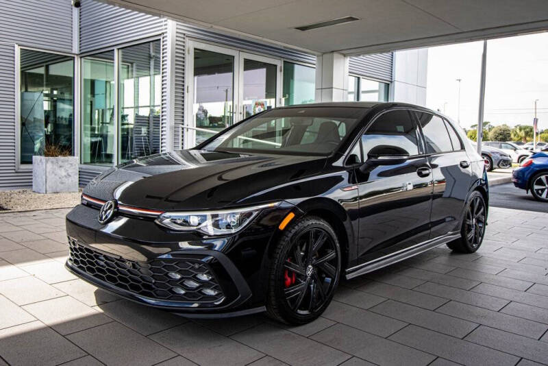 2023 Volkswagen Golf GTI SE