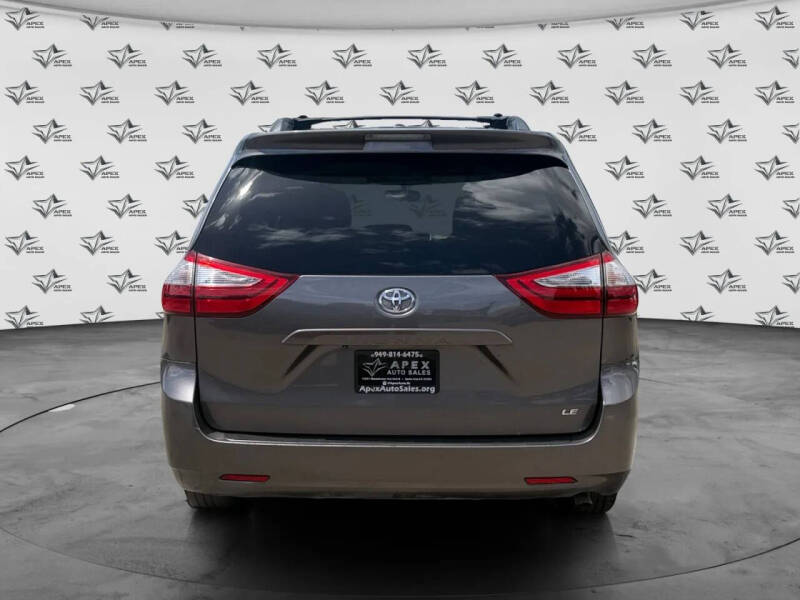 2017 Toyota Sienna