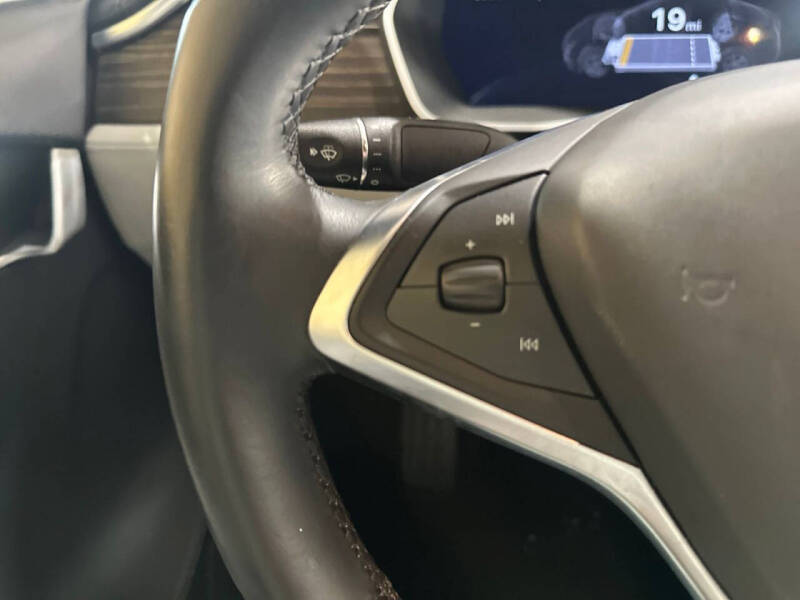 2015 Tesla Model S