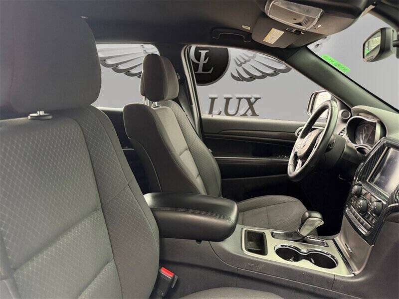 2018 Jeep Grand Cherokee Laredo E