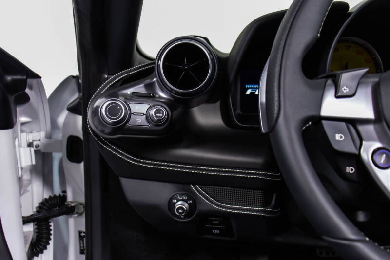 2022 Ferrari F8 Spider