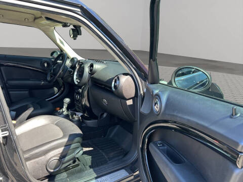 2015 MINI Countryman Cooper