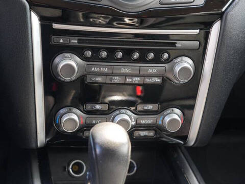 2016 Nissan Pathfinder SV