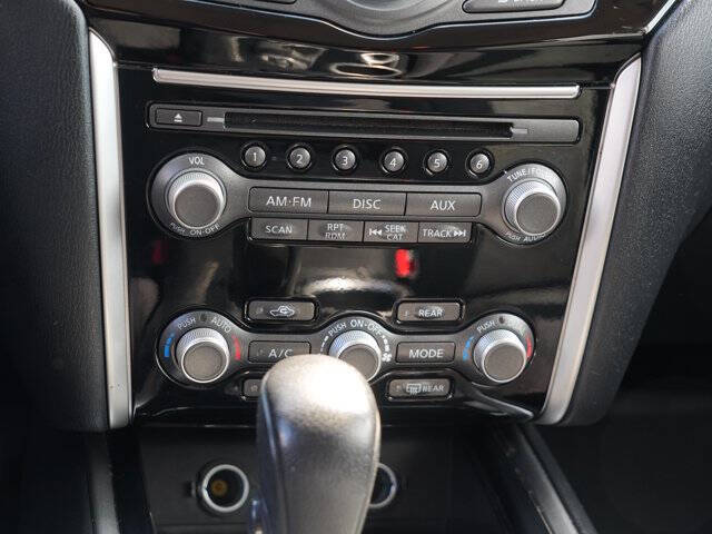 2016 Nissan Pathfinder SV