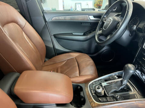 2011 Audi Q5 3.2 quattro Premium Plus