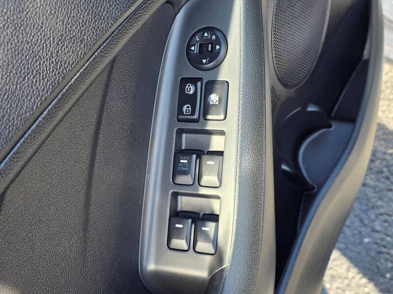 2016 Kia Forte5 LX