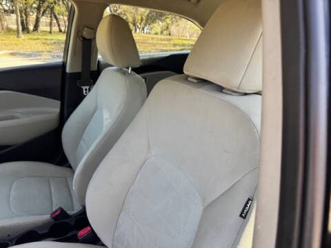 2013 Kia Rio 5-Door LX