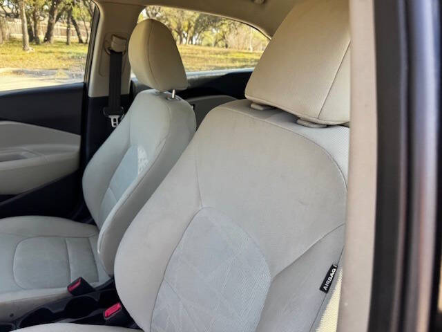 2013 Kia Rio 5-Door LX