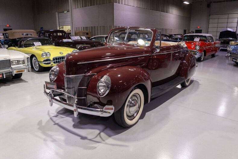 1940 Ford Deluxe