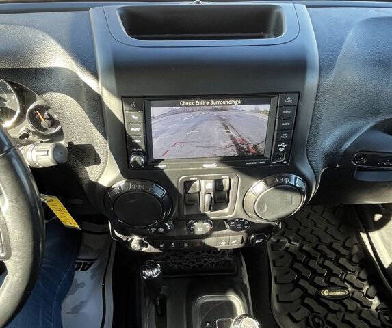 2017 Jeep Wrangler Unlimited Smoky Mountain