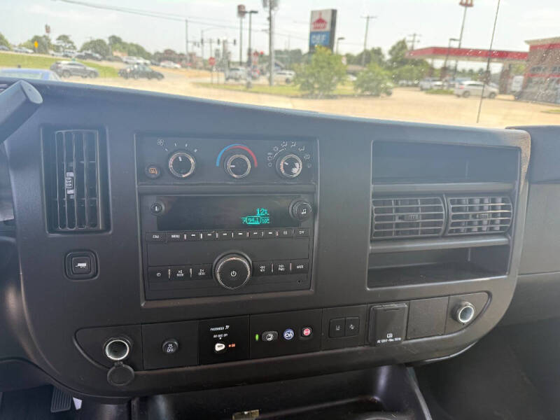 2021 Chevrolet Express 2500