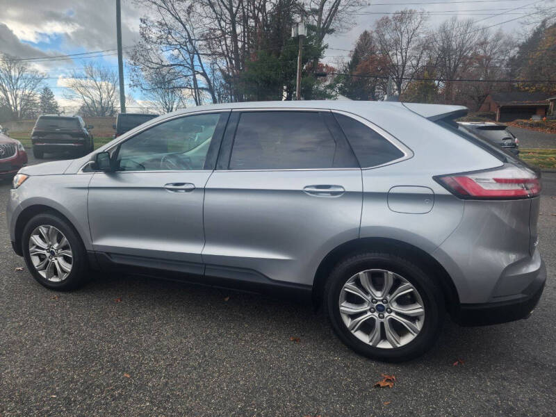 2022 Ford Edge Titanium