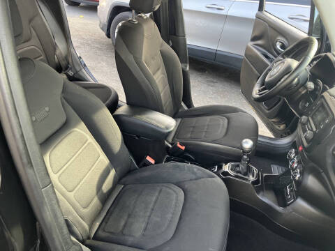 2017 Jeep Renegade Altitude